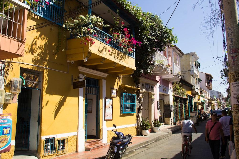 Апартаменты Balcones De Venecia Картахена Экстерьер фото